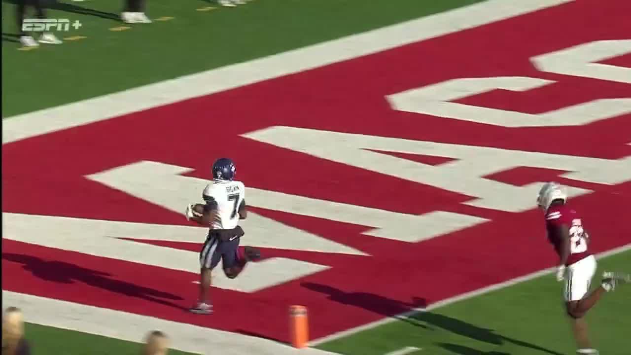 UConn's Mel Brown goes 96 yards on a kickoff for a TD