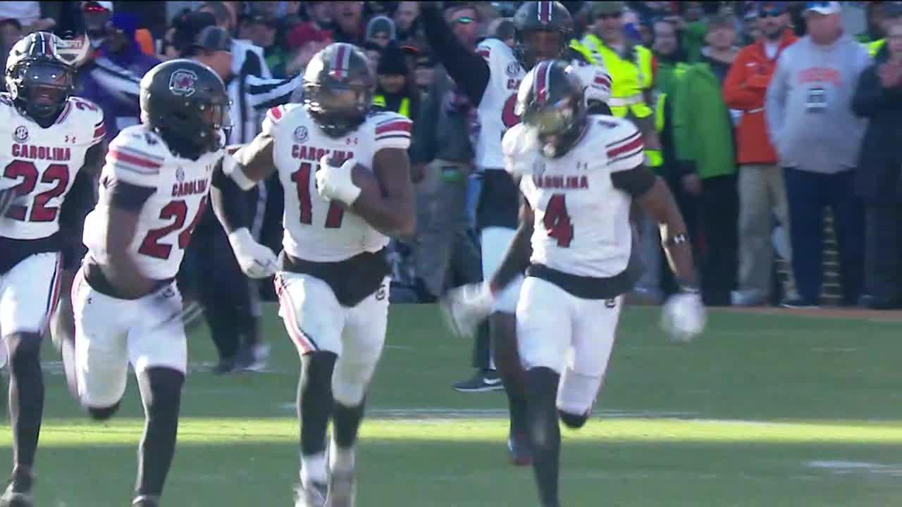 South Carolina comes up with game-sealing INT vs. Clemson