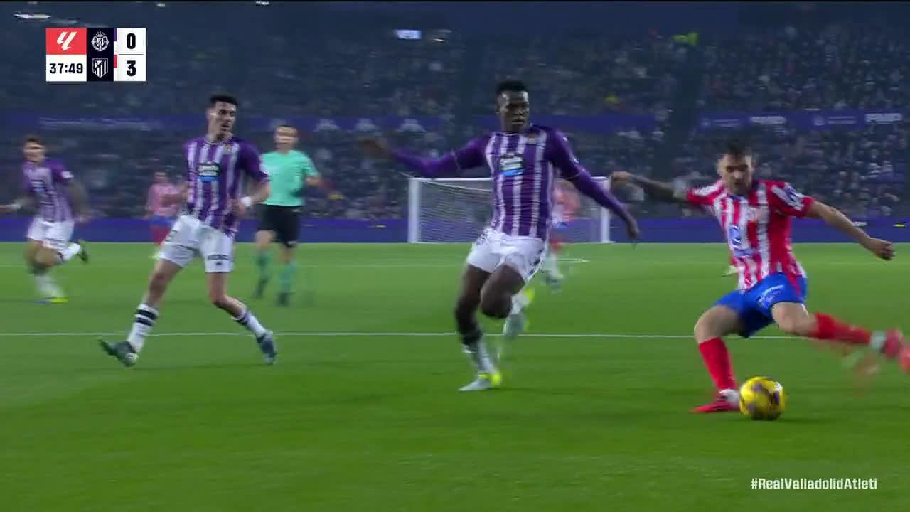 Rodrigo De Paul slots in the goal for Atletico Madrid