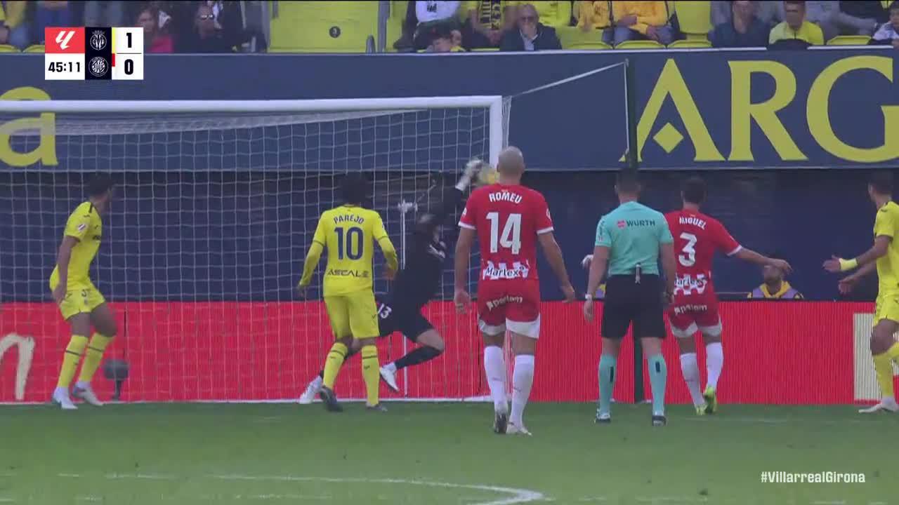 Diego Conde makes a great save