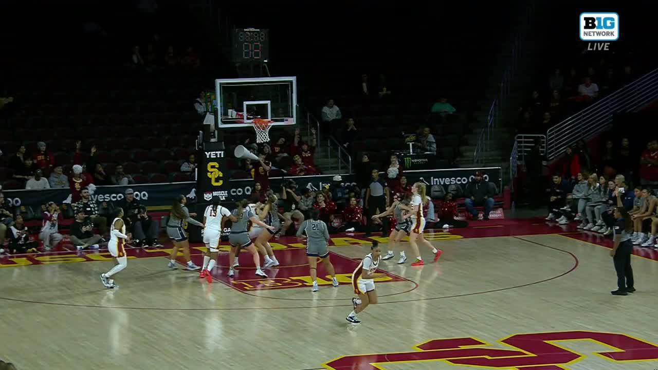 JuJu Watkins puts on her best Steph Curry impression