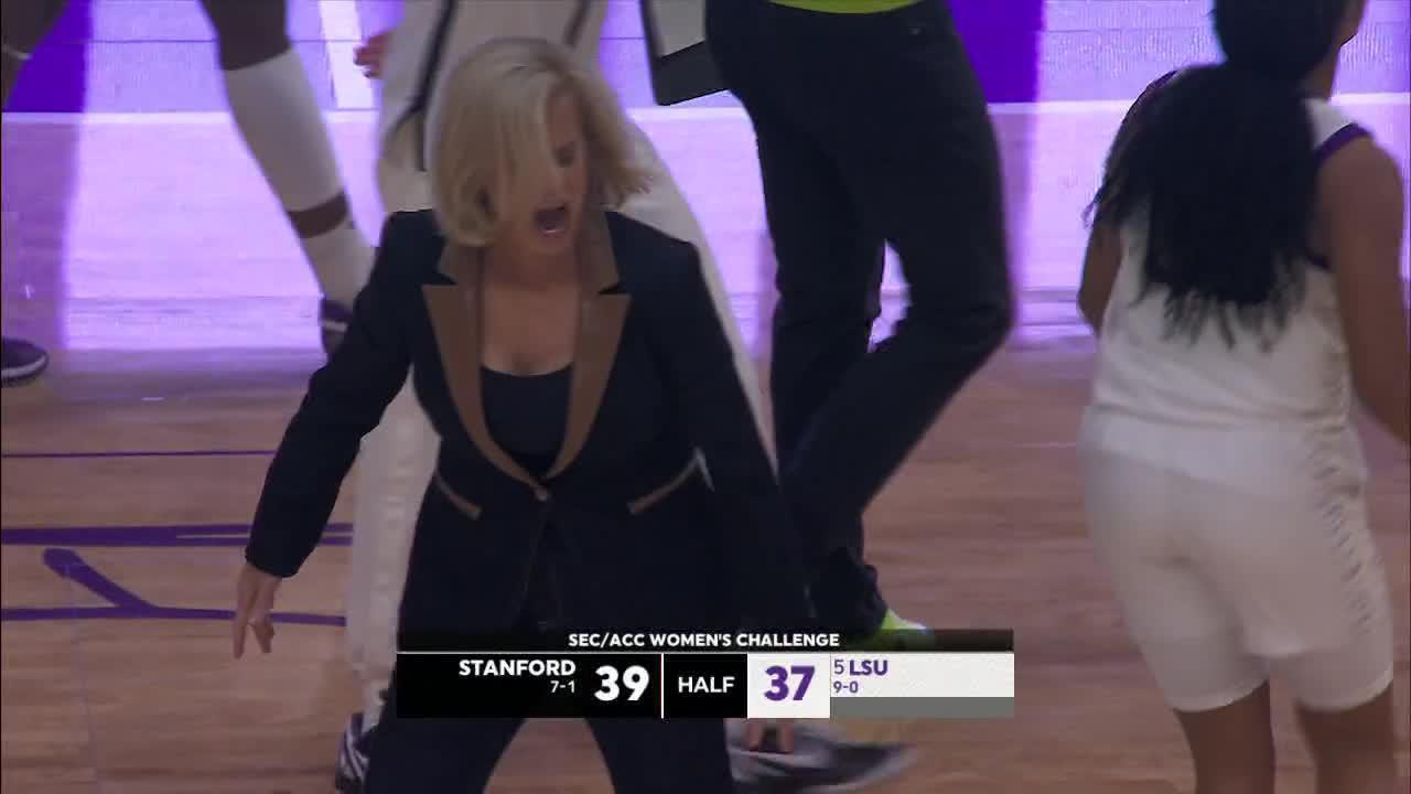 Kim Mulkey fired up after Kailyn Gilbert's jumper before halftime