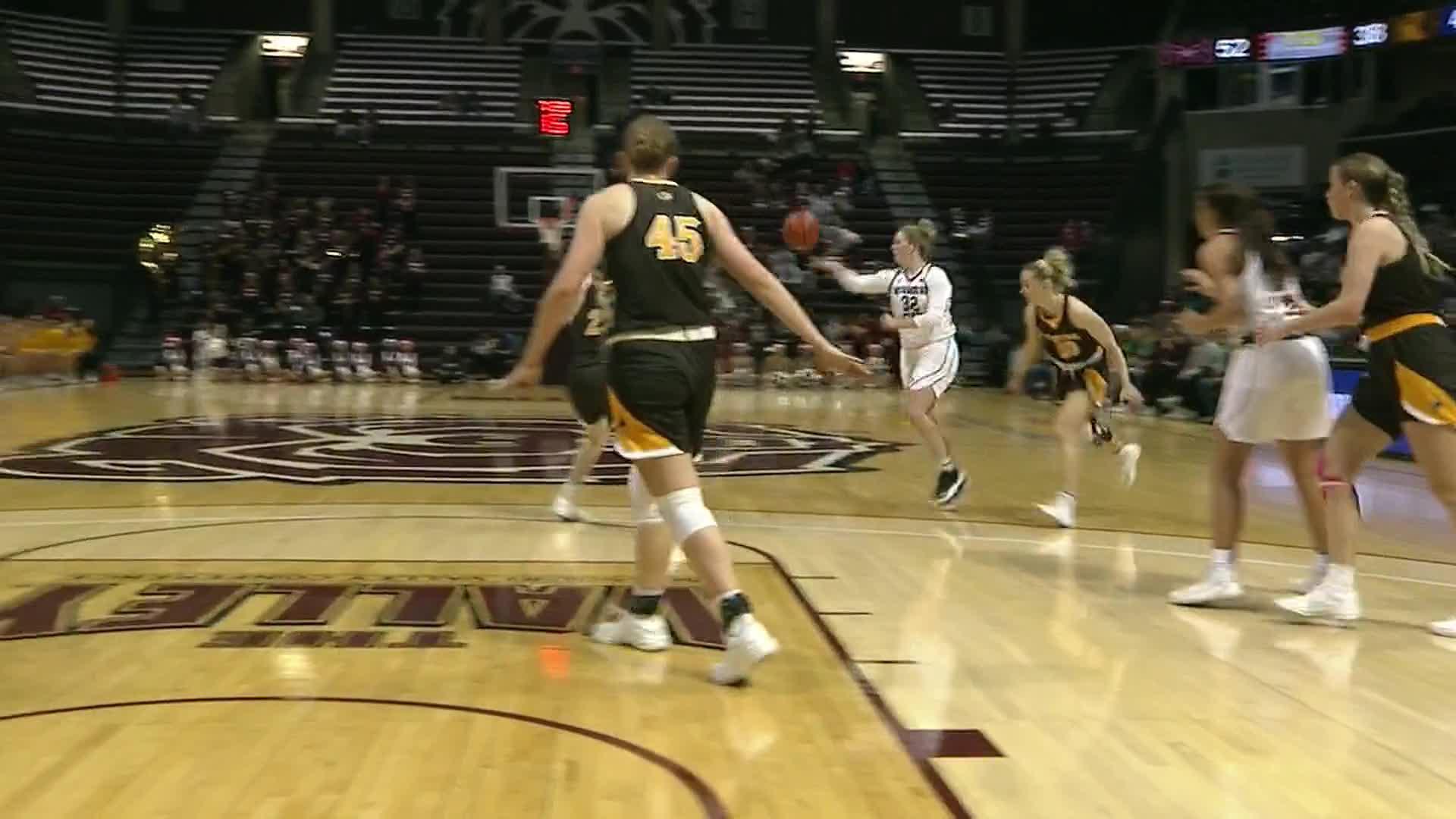 Cady Pauley threads the needle with no-look dime for Missouri State