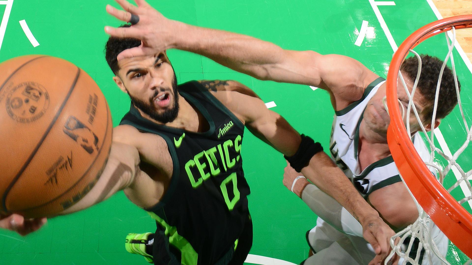 Jayson Tatum leads Celtics to win in back-and-forth contest with Bucks