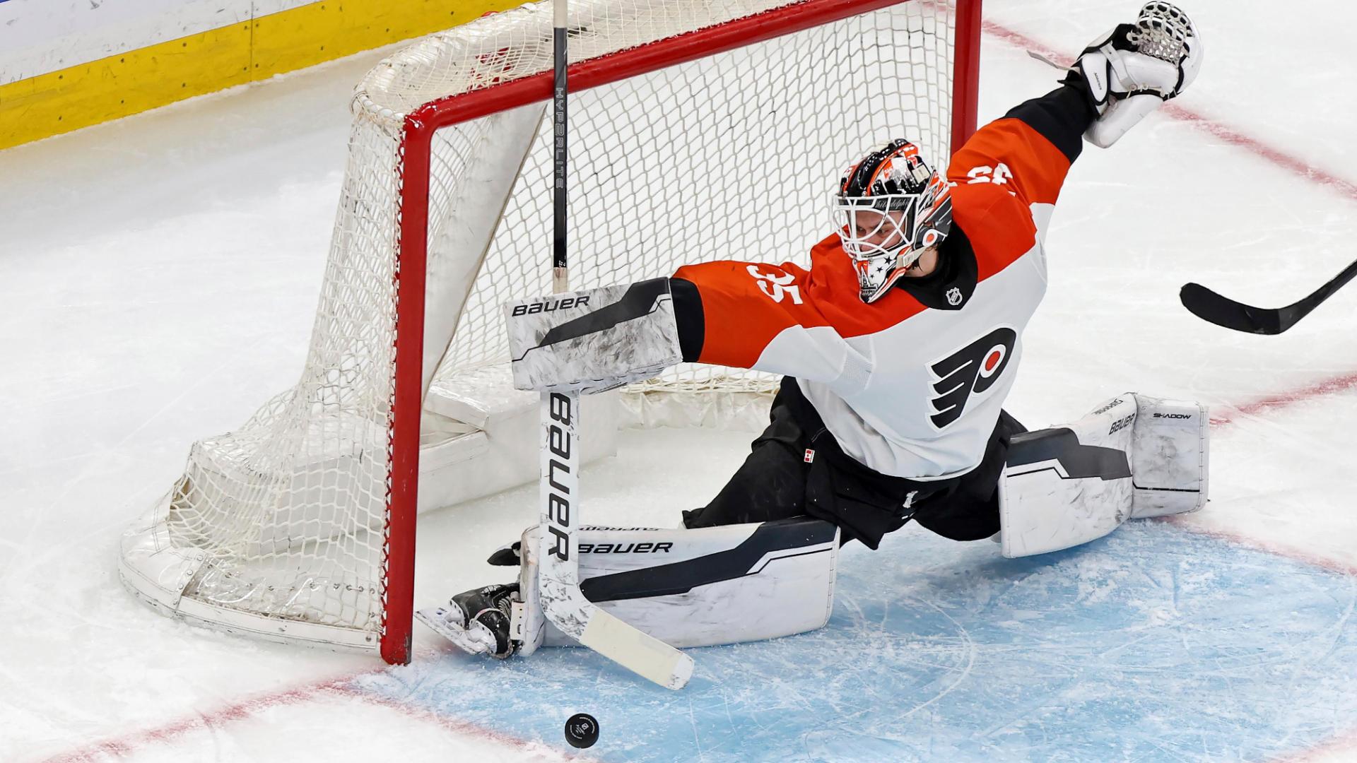 Aleksei Kolosov robs Bruins with kick save