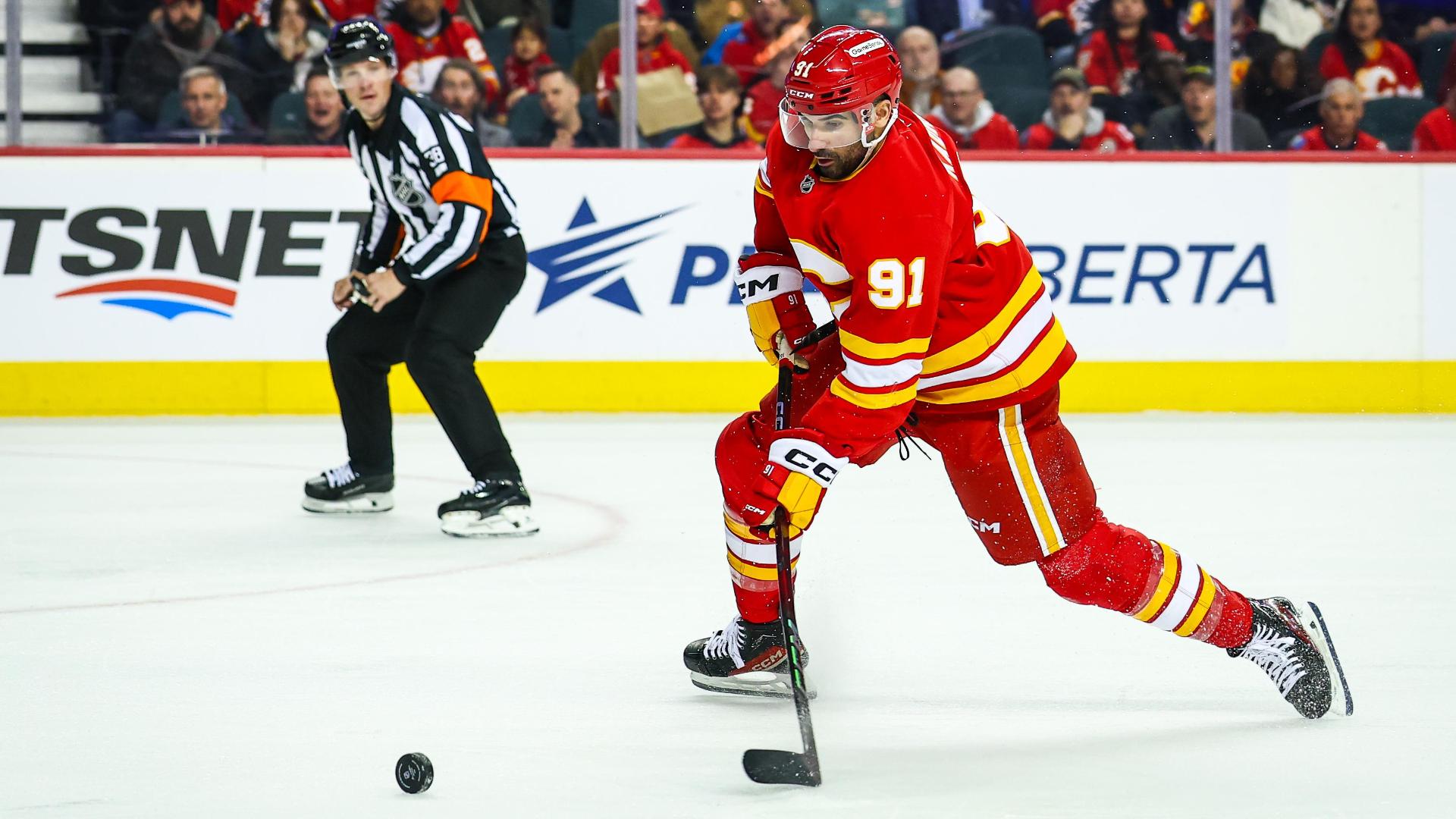 Nazem Kadri scores outrageous goal for Flames