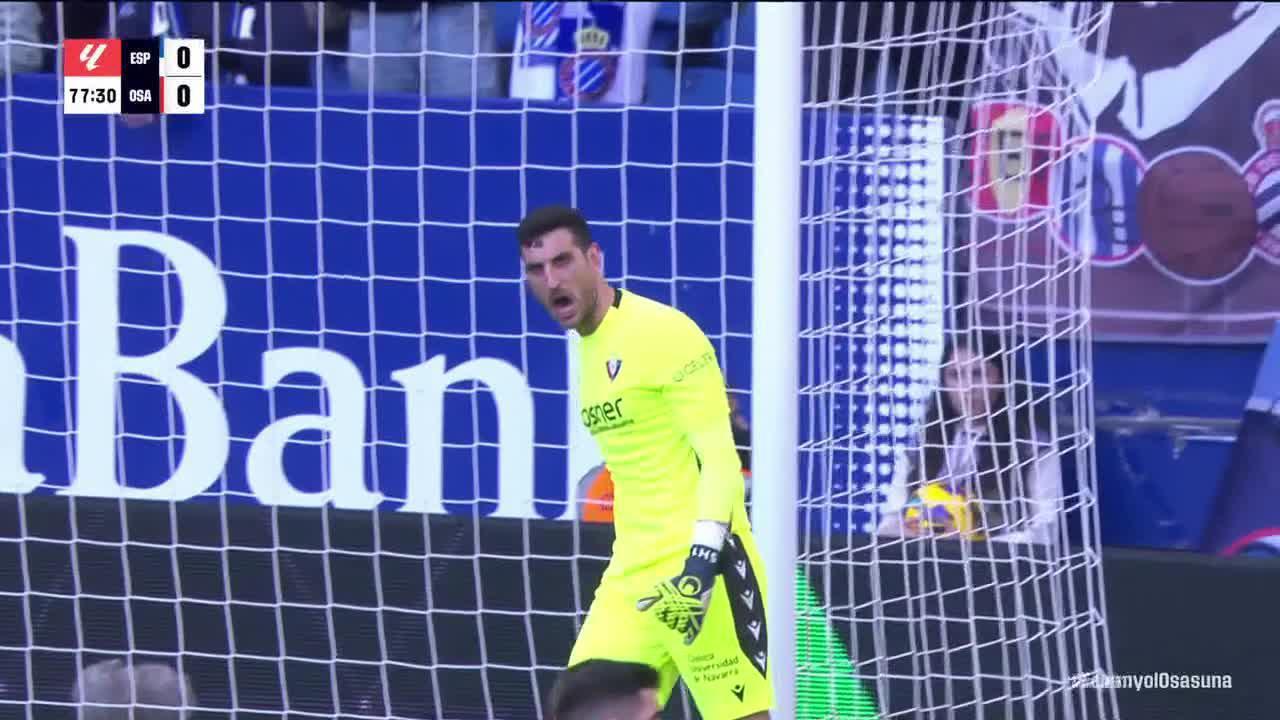 Sergio Herrera makes a great save