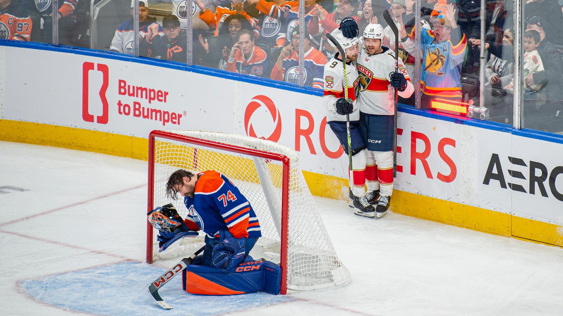 Reinhart scores from behind the goal line for Panthers