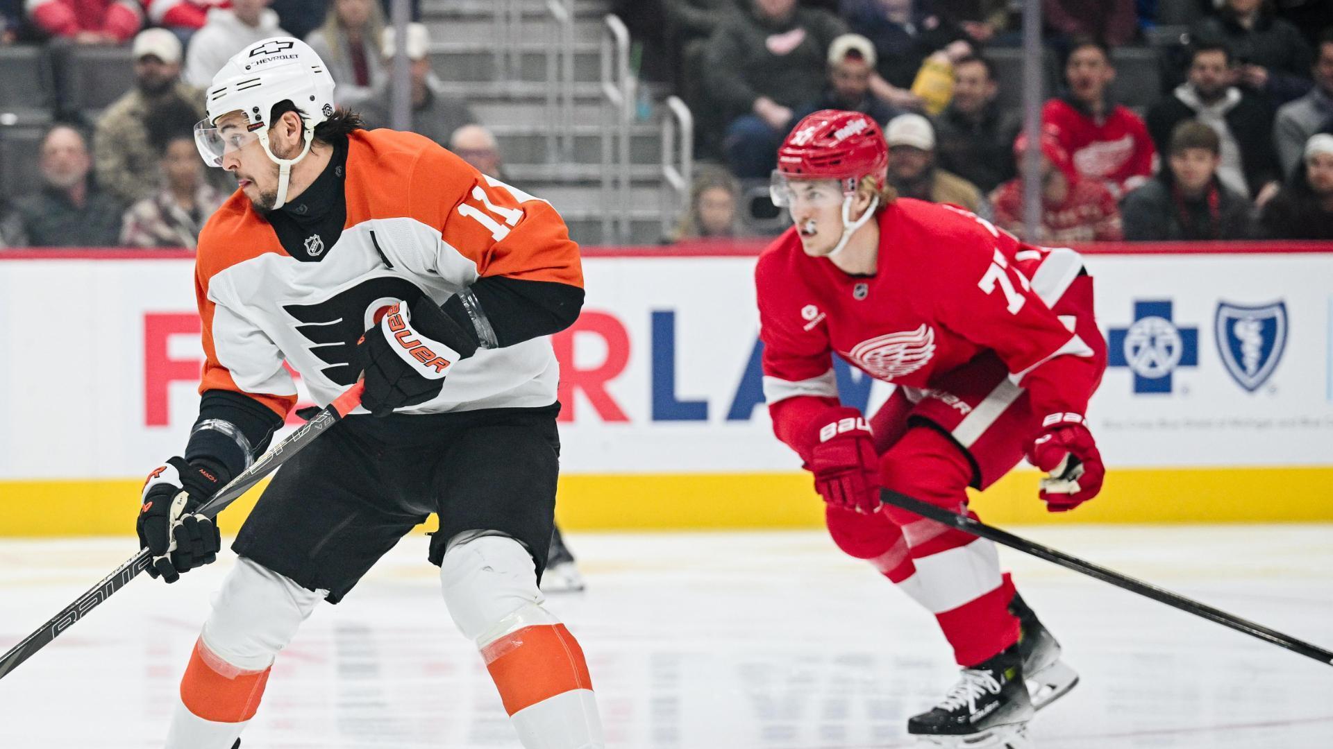 Travis Konecny's backhand sneaks through the 5-hole for a Flyers goal