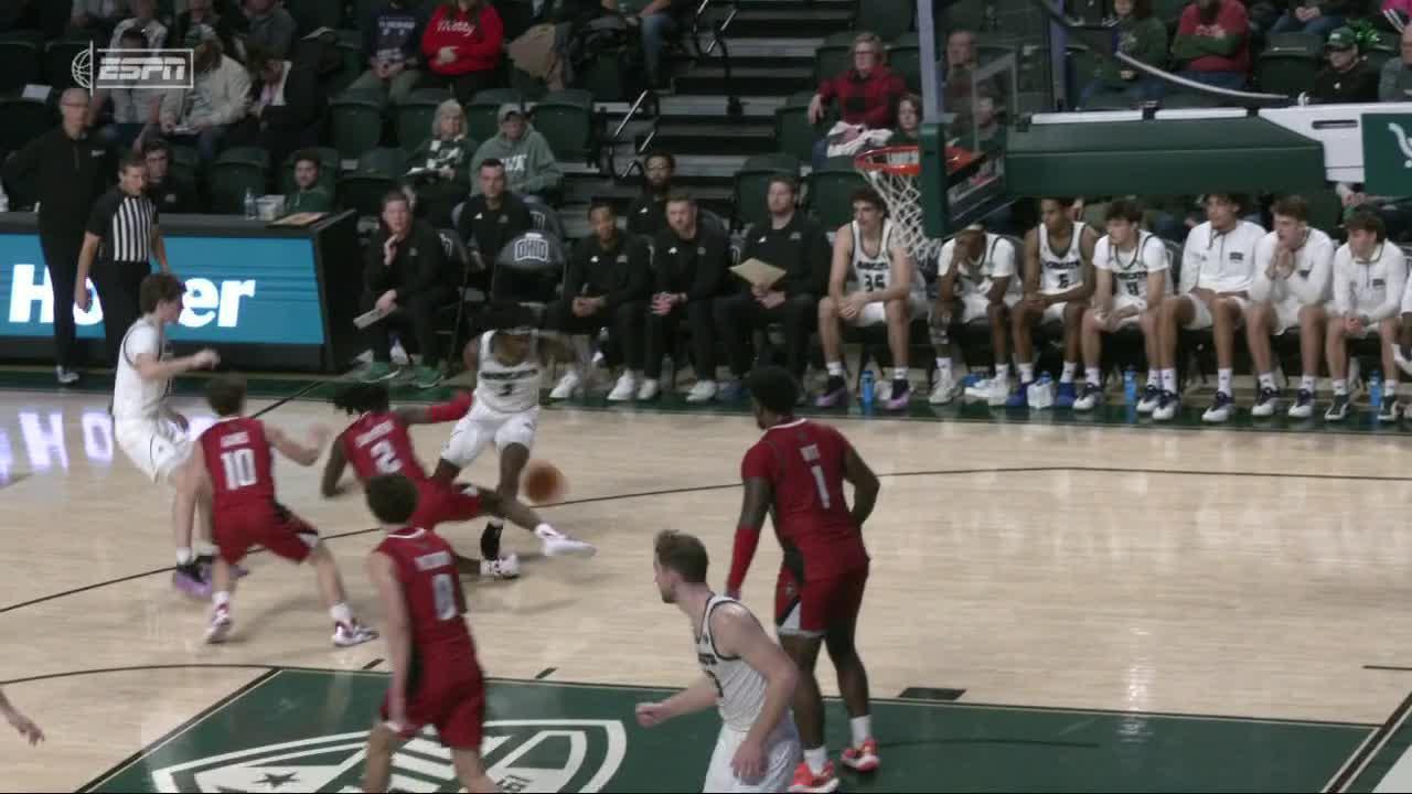 Ohio's AJ Brown drops defender with ankle-breaking move