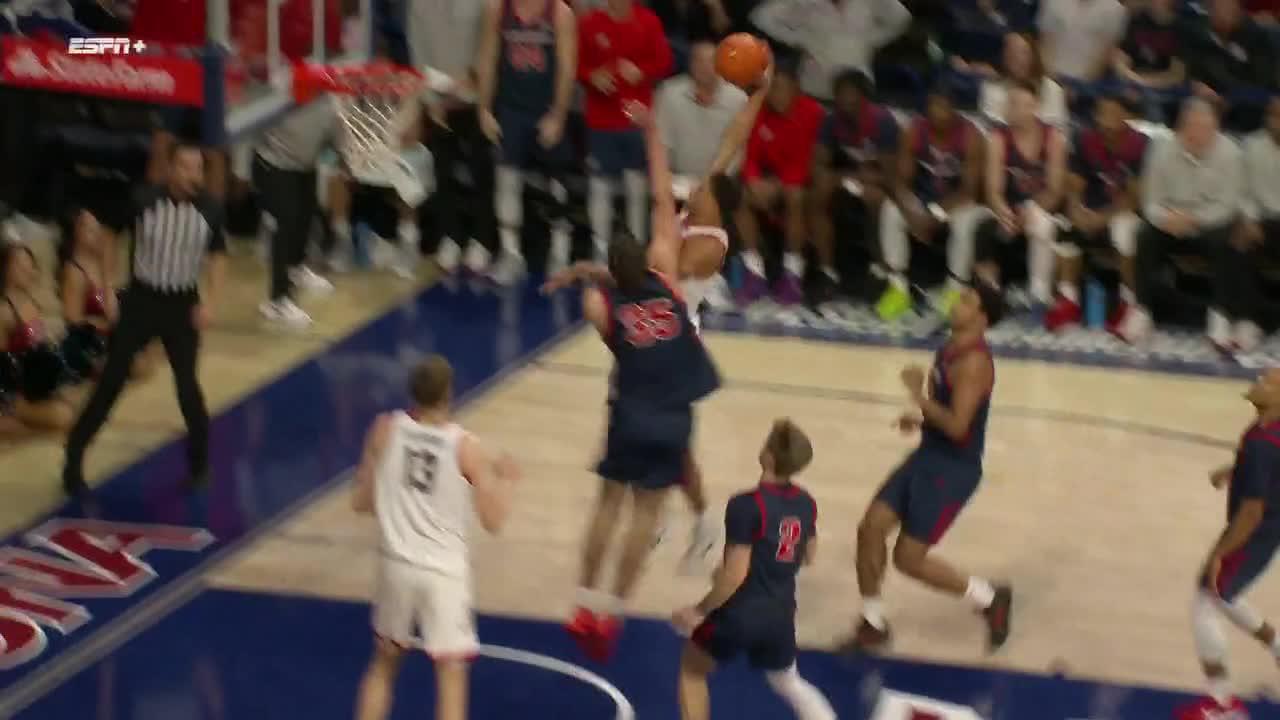 'Elevation!' Carter Bryant buries big-time poster for Arizona