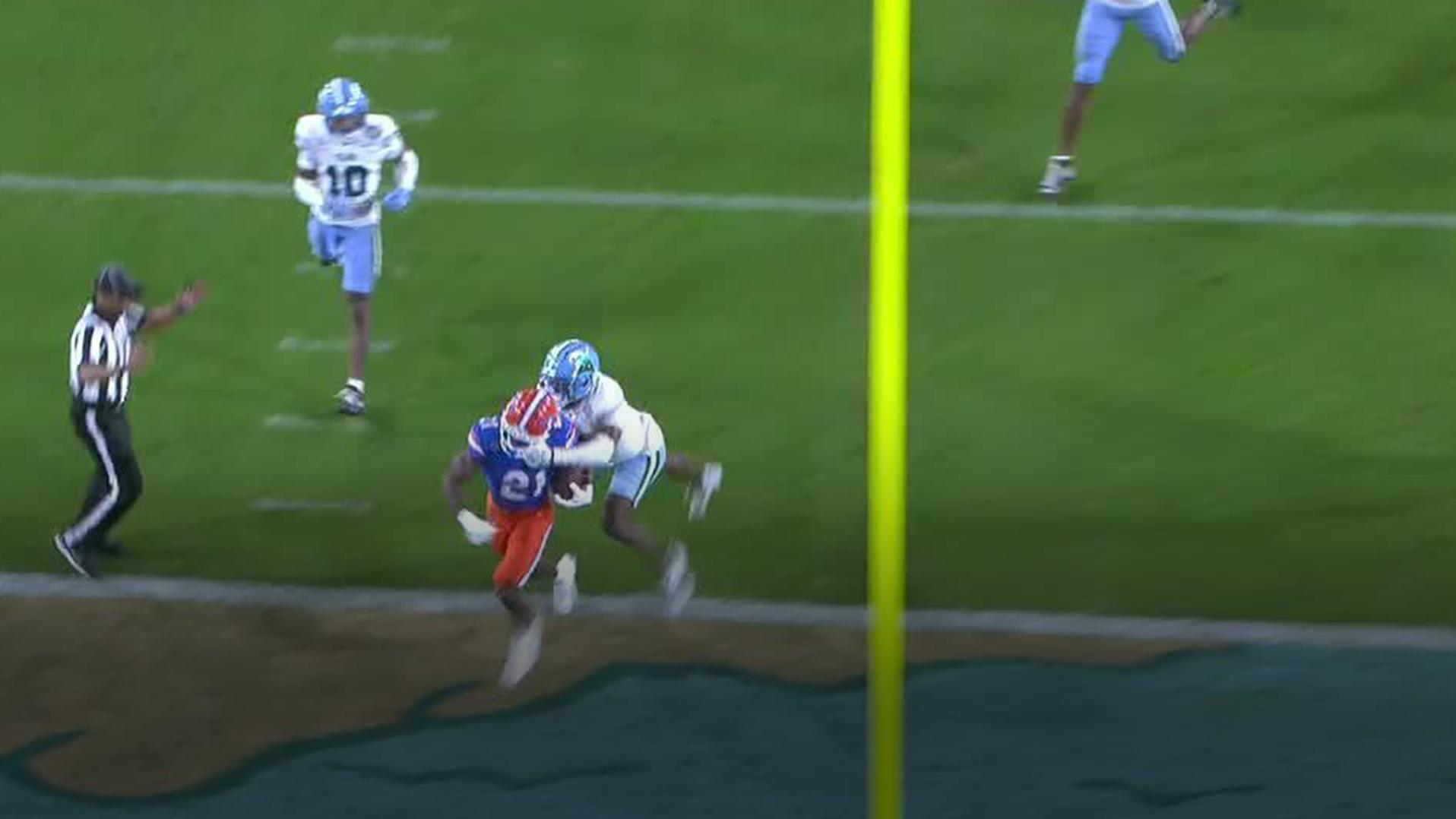 Florida turns fumble into TD in bizarre sequence