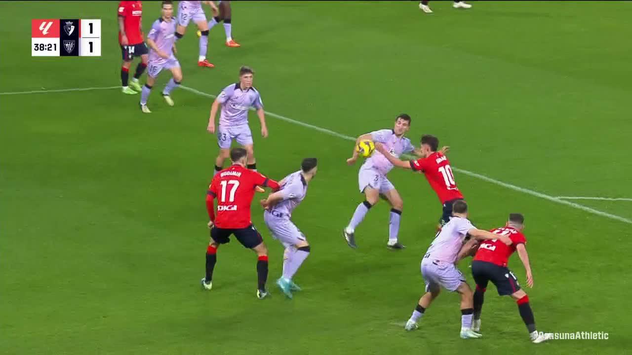 Unai Simón makes a great save