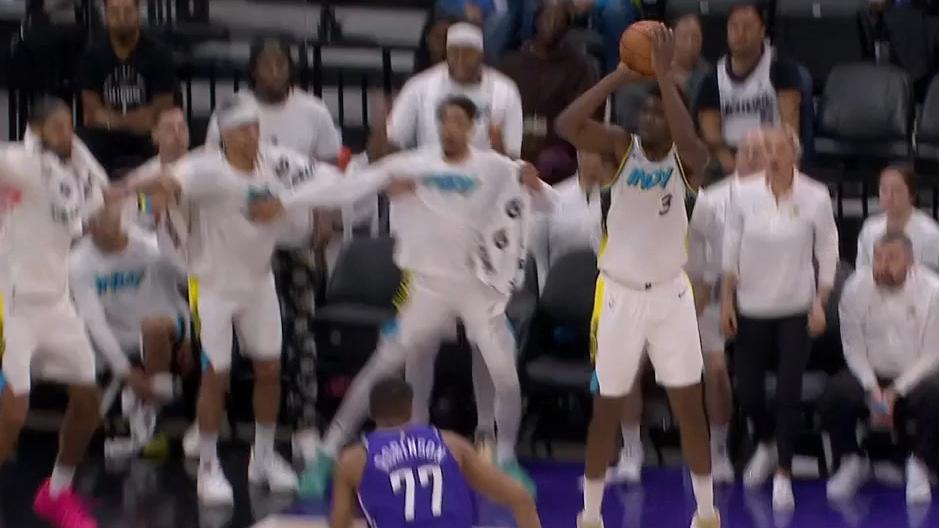 Jarace Walker's off-the-backboard dime is the wildest assist you'll see