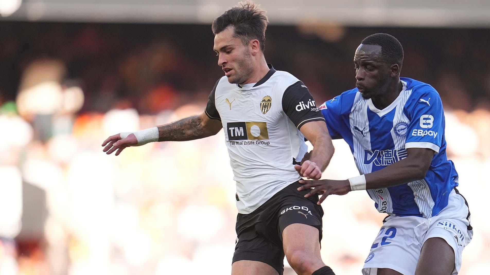 Dani Gomez scores late stoppage time equaliser for Valencia