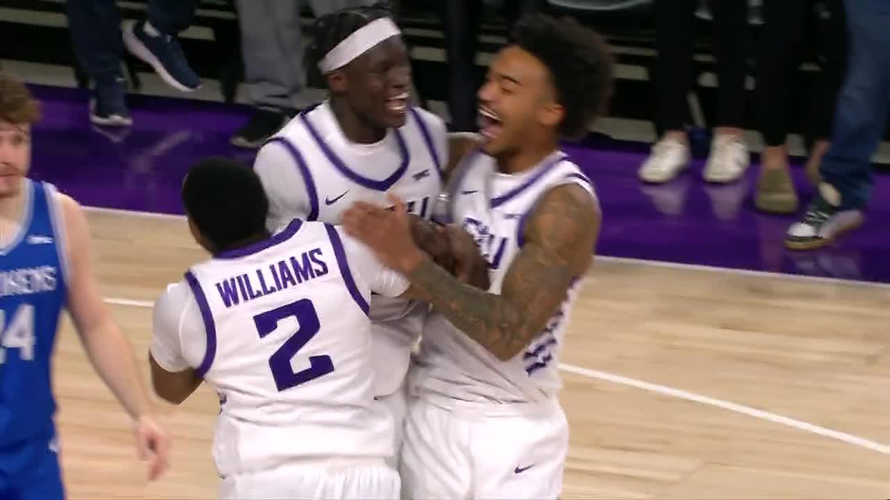 Lok Wur wins it at the buzzer for Grand Canyon