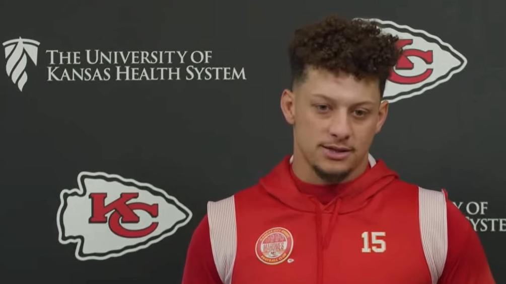 Mahomes says ankle 'in a lot better place'