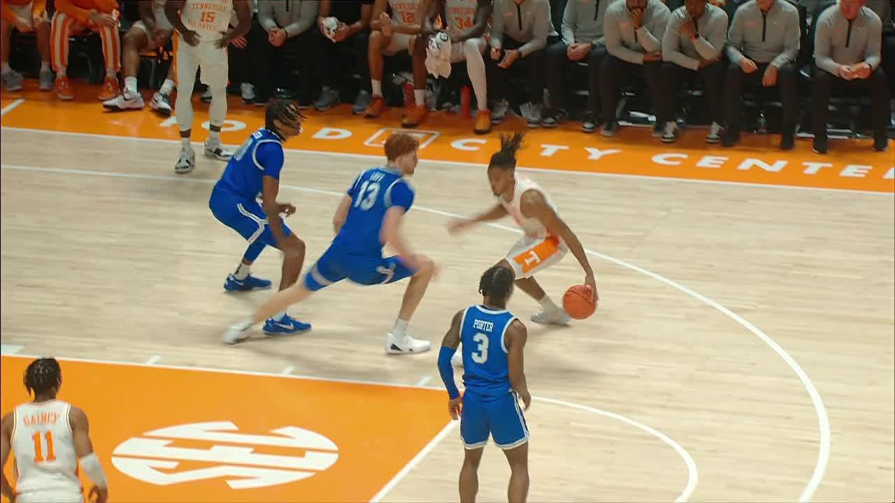 Chaz Lanier makes defender stumble for silky Vols bucket