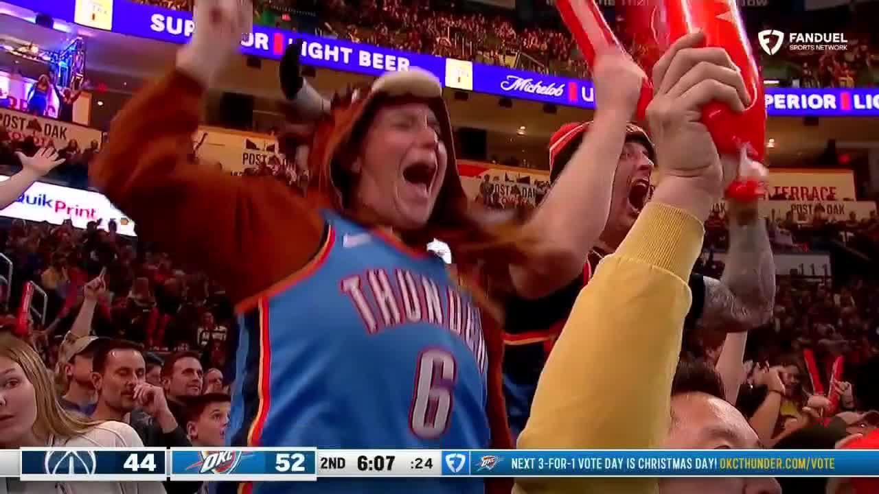 Thunder crowd goes wild for Cason Wallace's alley-oop flush