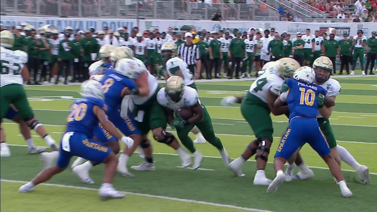 Nay'Quan Wright punches it in for South Florida TD