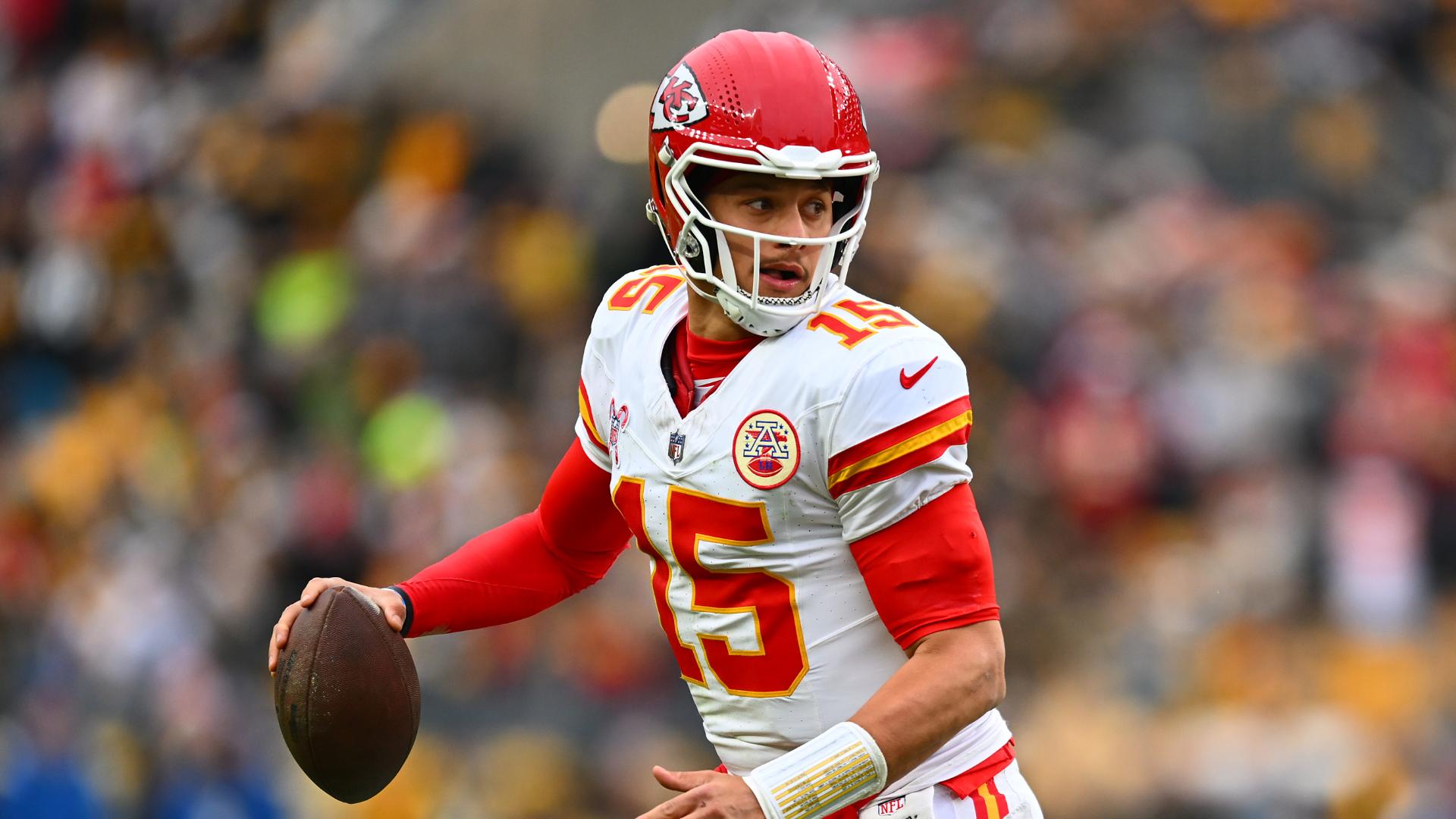 Patrick Mahomes shines as Chiefs clinch top seed in AFC