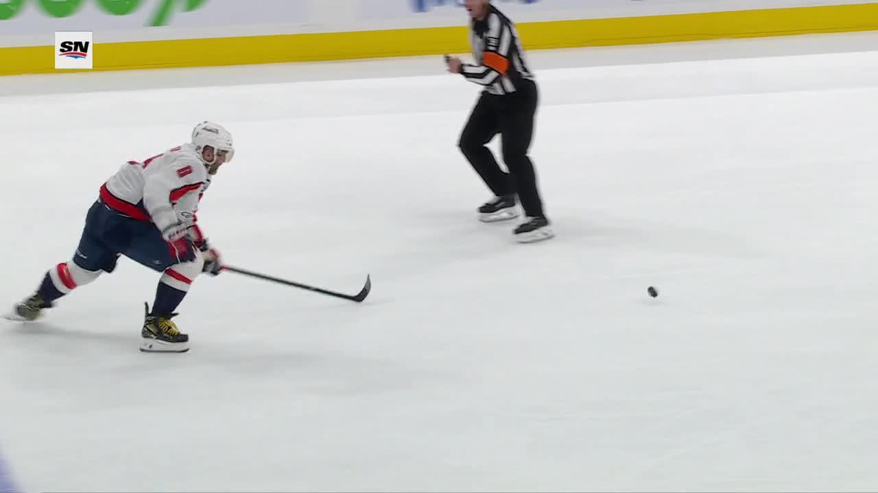 Alex Ovechkin scores in return to Capitals