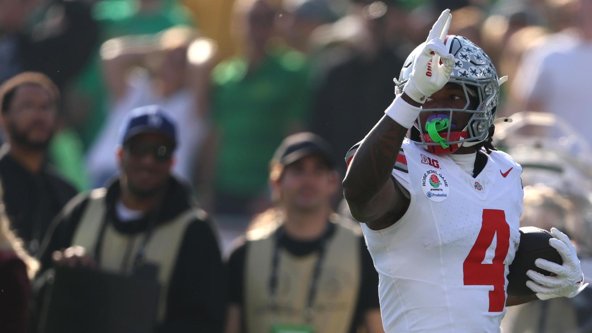 Deuces! Jeremiah Smith houses a 45-yard TD for Ohio State