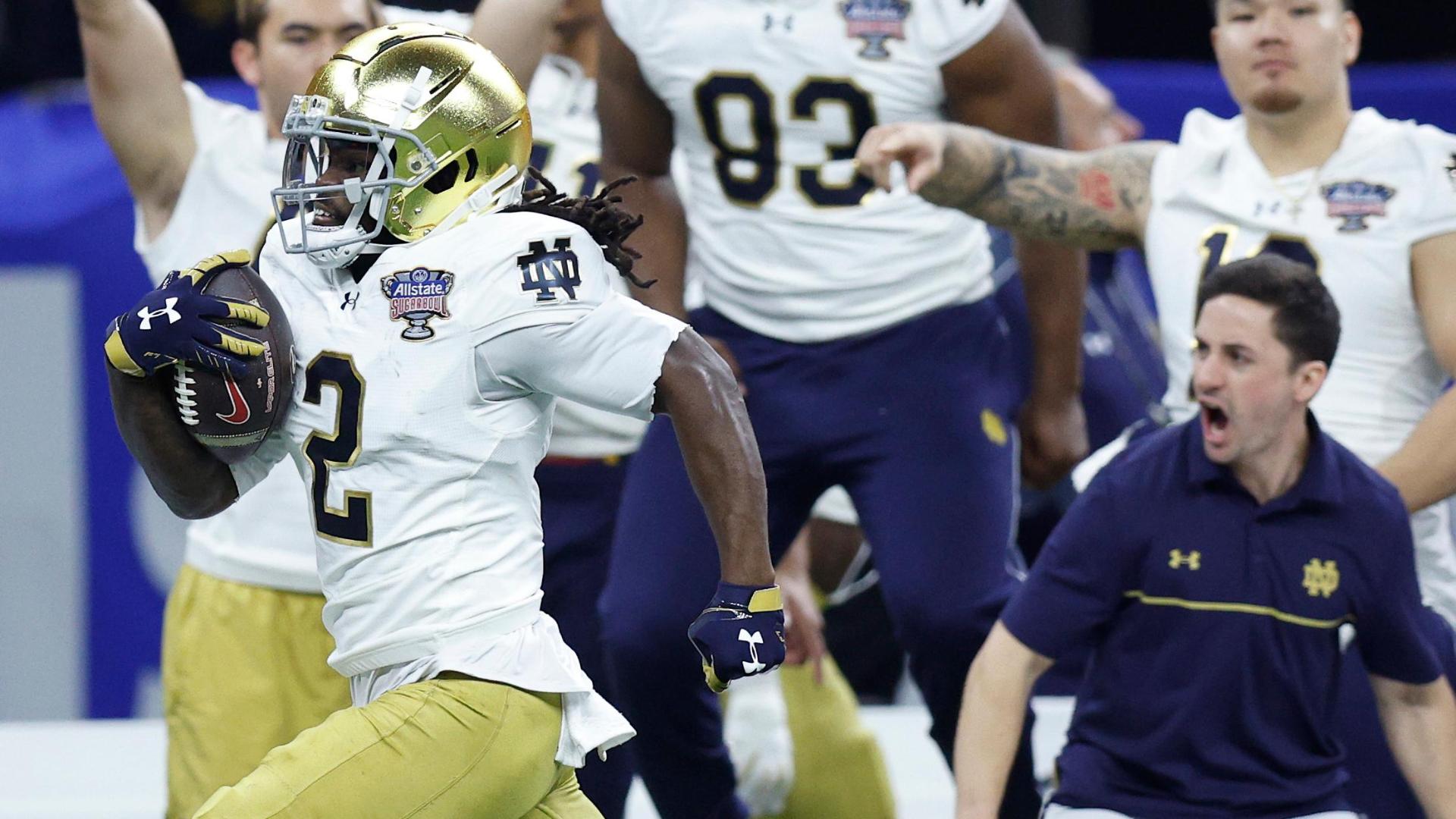 Notre Dame takes second-half kickoff 98 yards to the house
