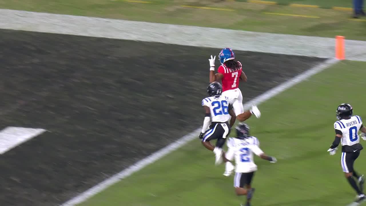 Antwane Wells Jr.'s TD reception puts Ole Miss up