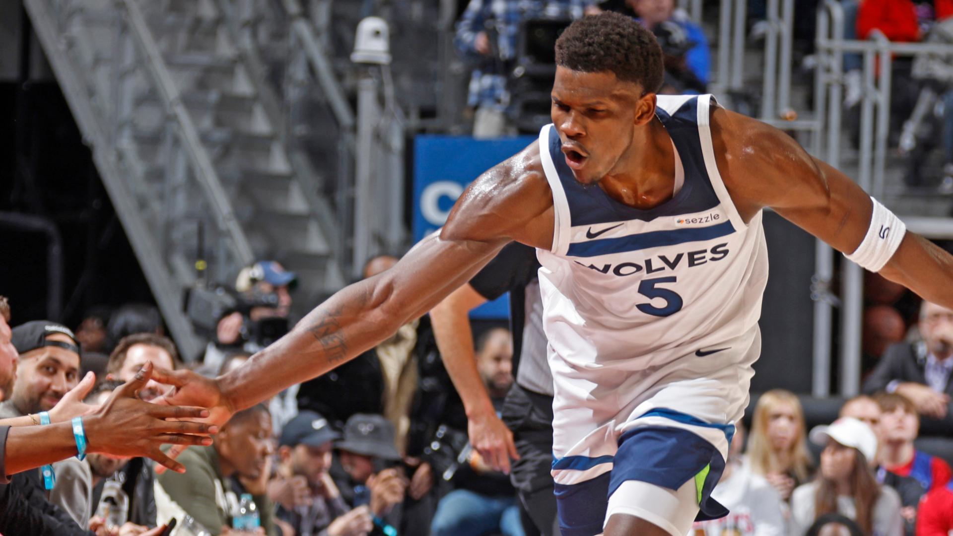 Ant erupts for career-high 53 in Wolves' loss