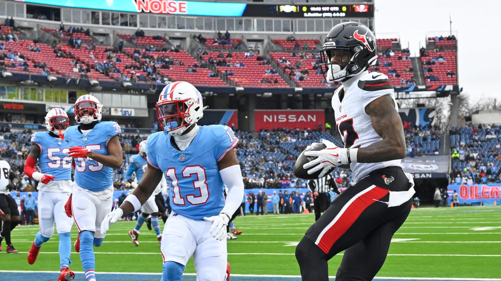 Nico Collins hauls in early TD for Texans