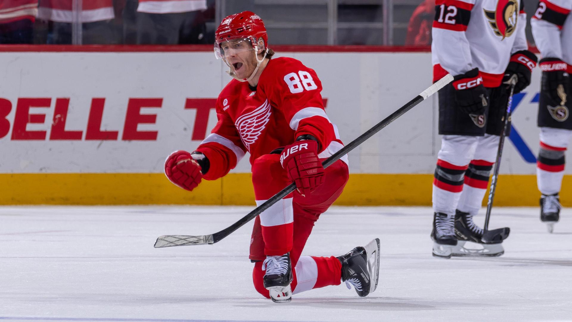 Patrick Kane nets OT winner to push Red Wings past Senators