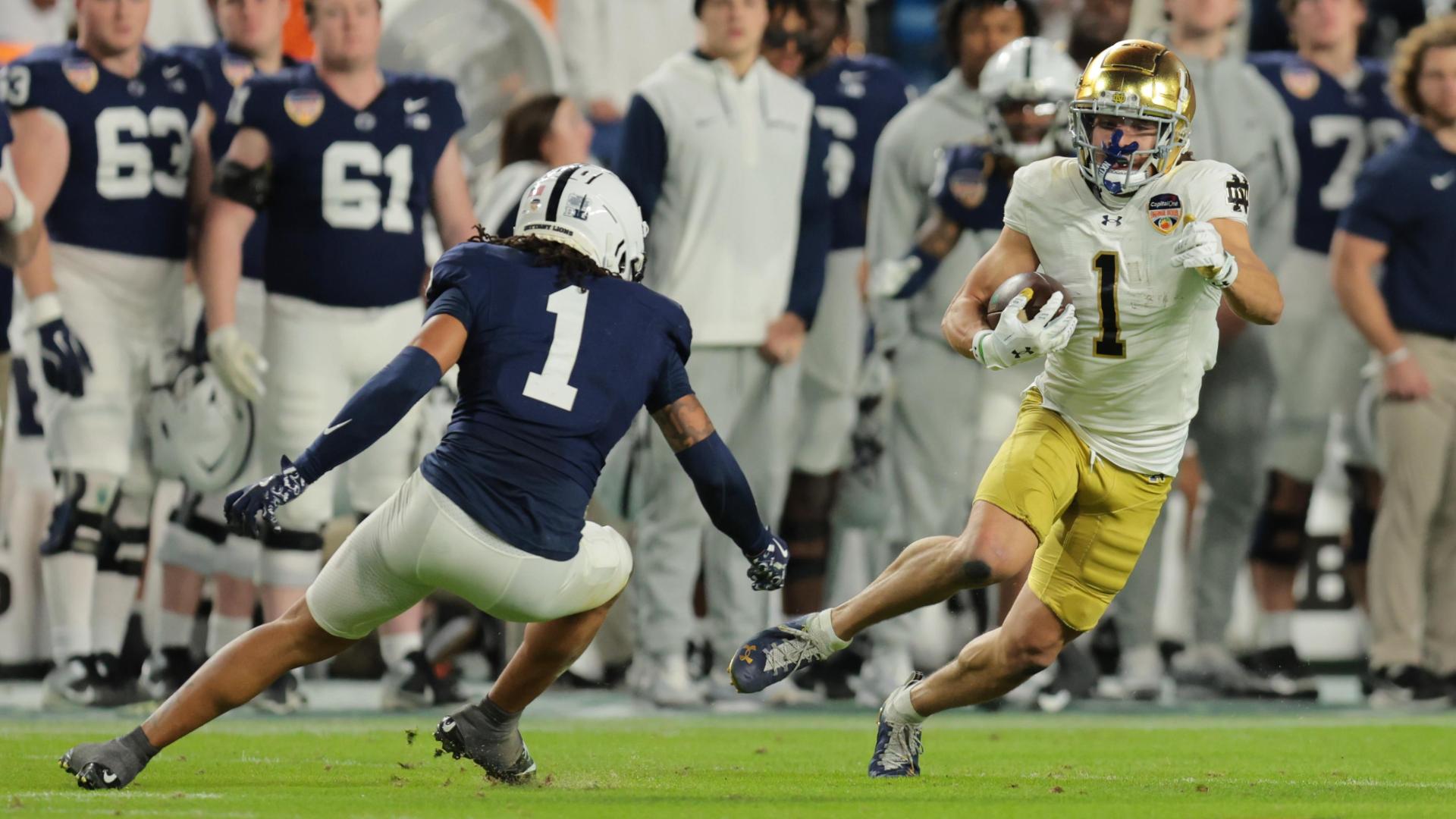Jaden Greathouse jukes multiple defenders for a Notre Dame TD