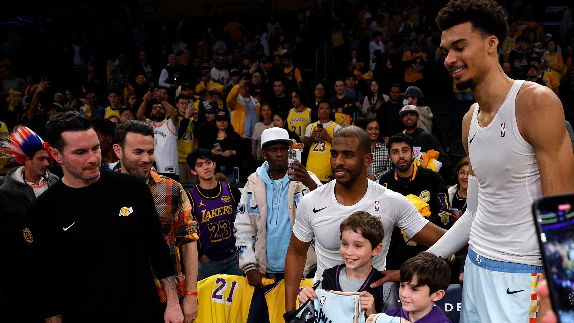 Chris Paul, Wemby gift signed jerseys to JJ Redick's sons