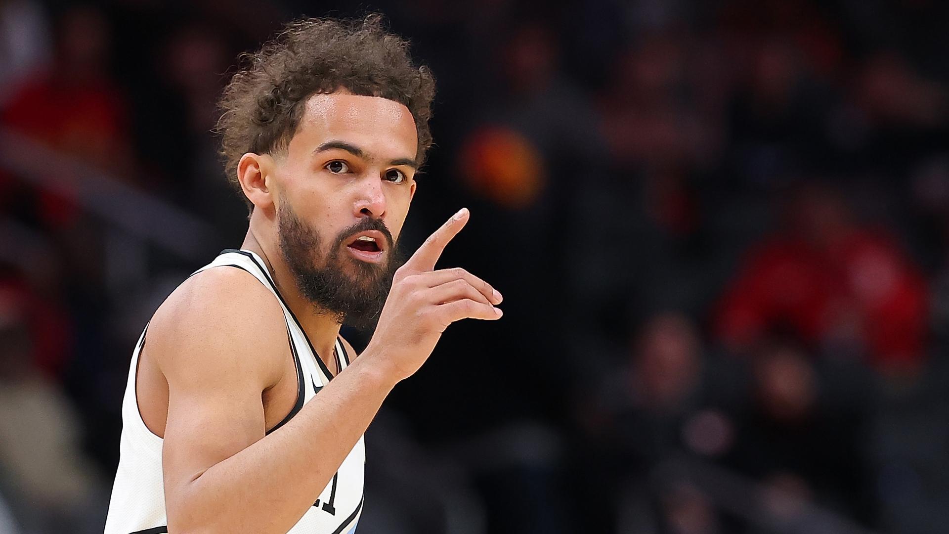 Trae Young drops 43 to power Hawks past Suns