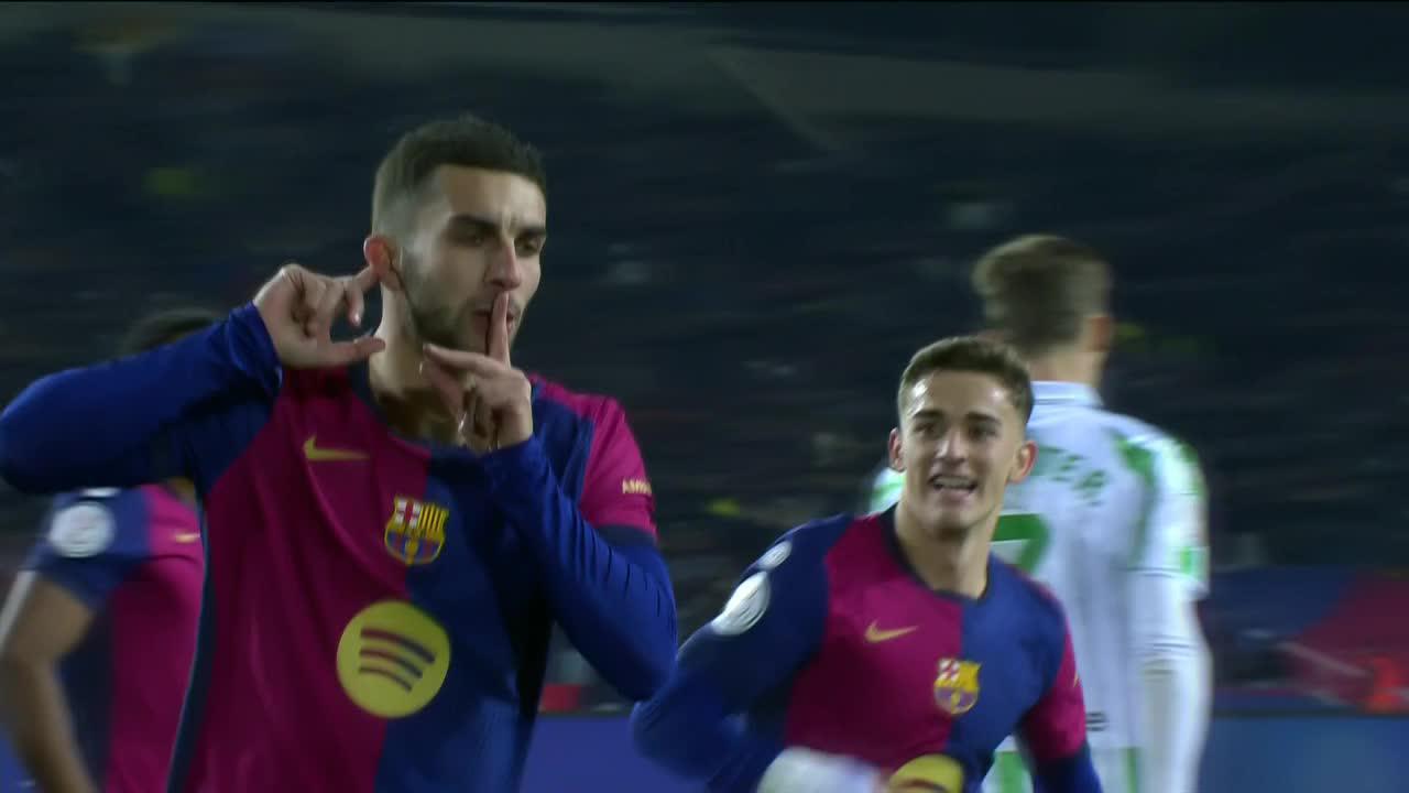 Ferran Torres makes it 4-0 Barça