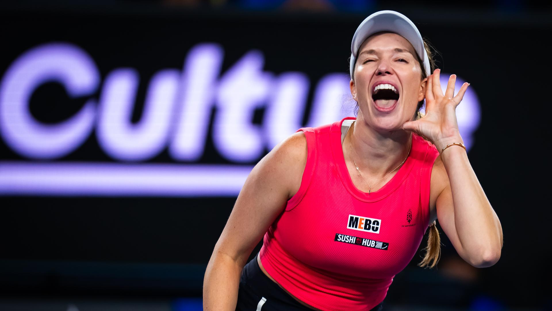 Danielle Collins taunts crowd with WWE-style antics