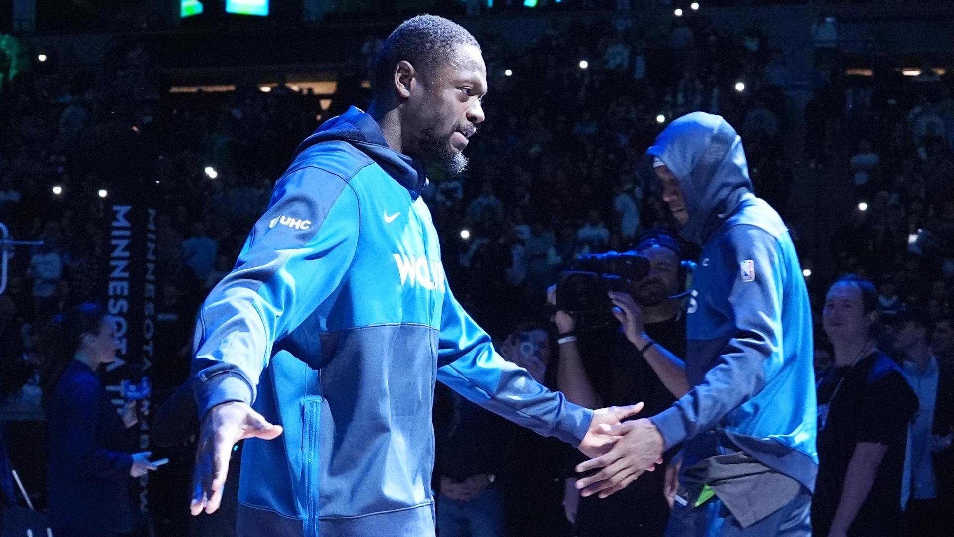 Knicks fans welcome back Julius Randle in his return to MSG