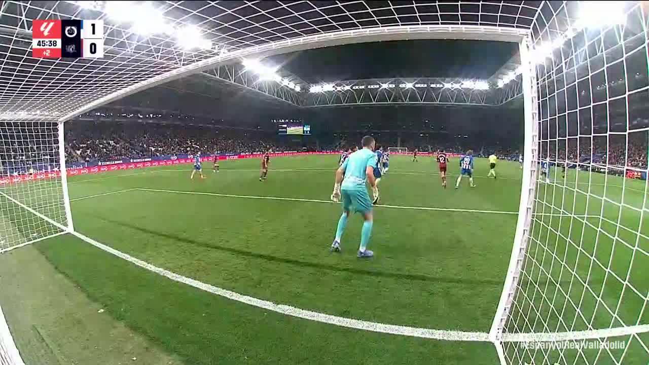 Joan Garcia makes a great save