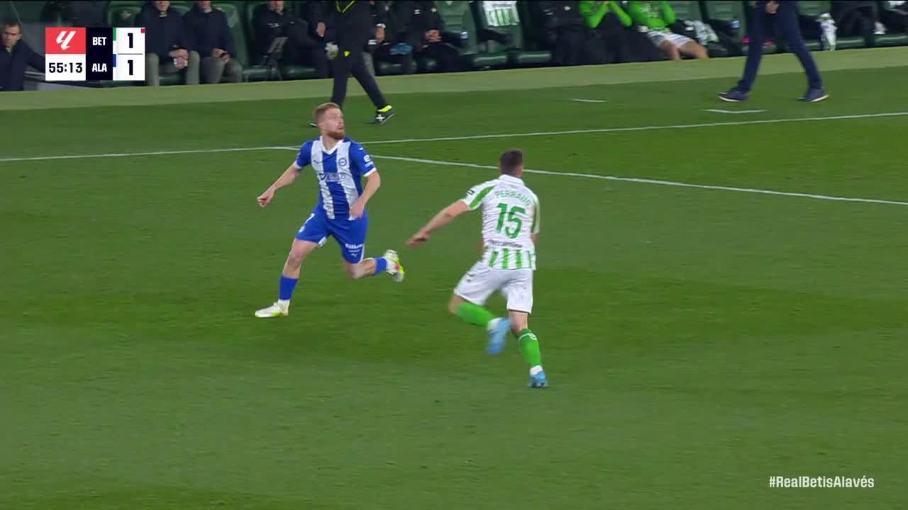 Romain Perraud sees red against Alavés