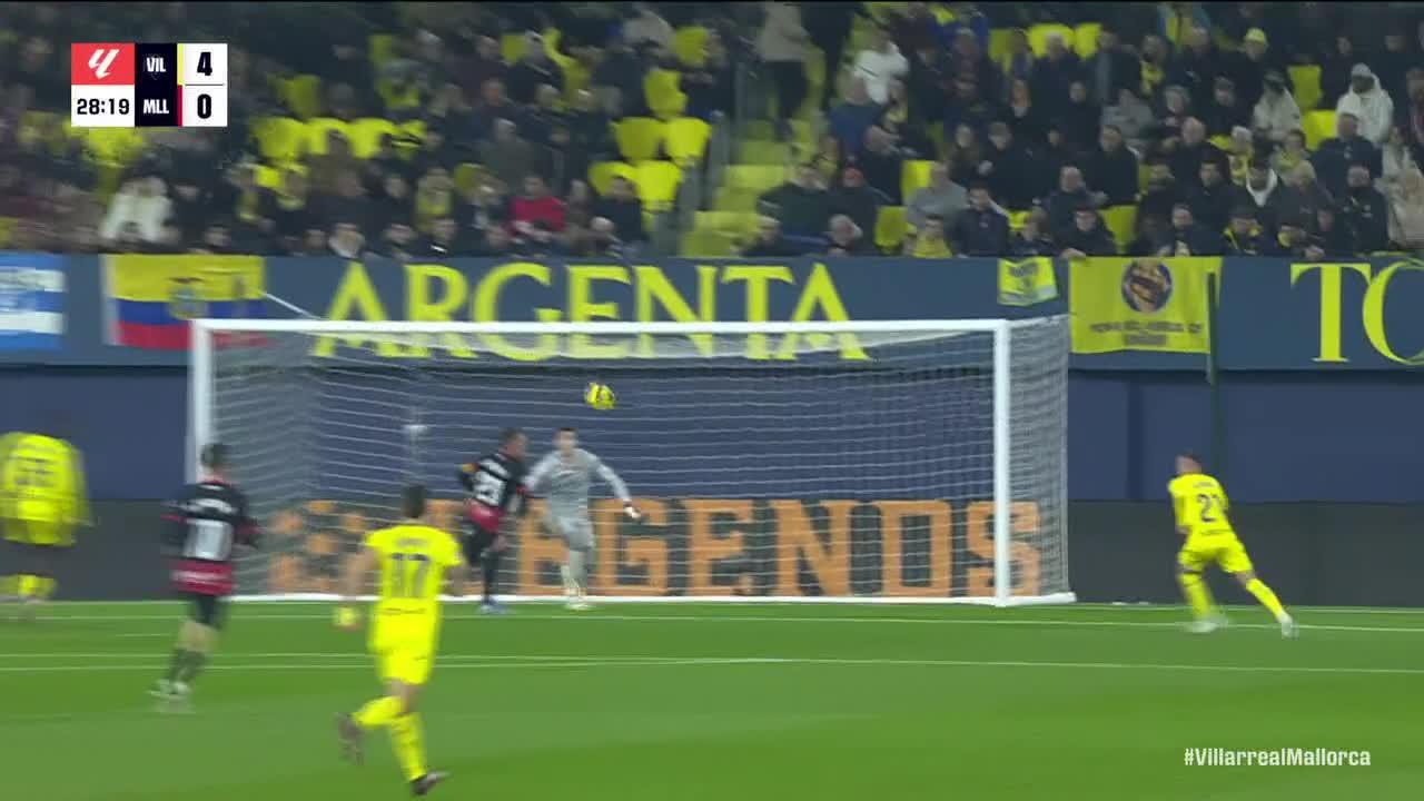 Yeremy Pino scores goal for Villarreal