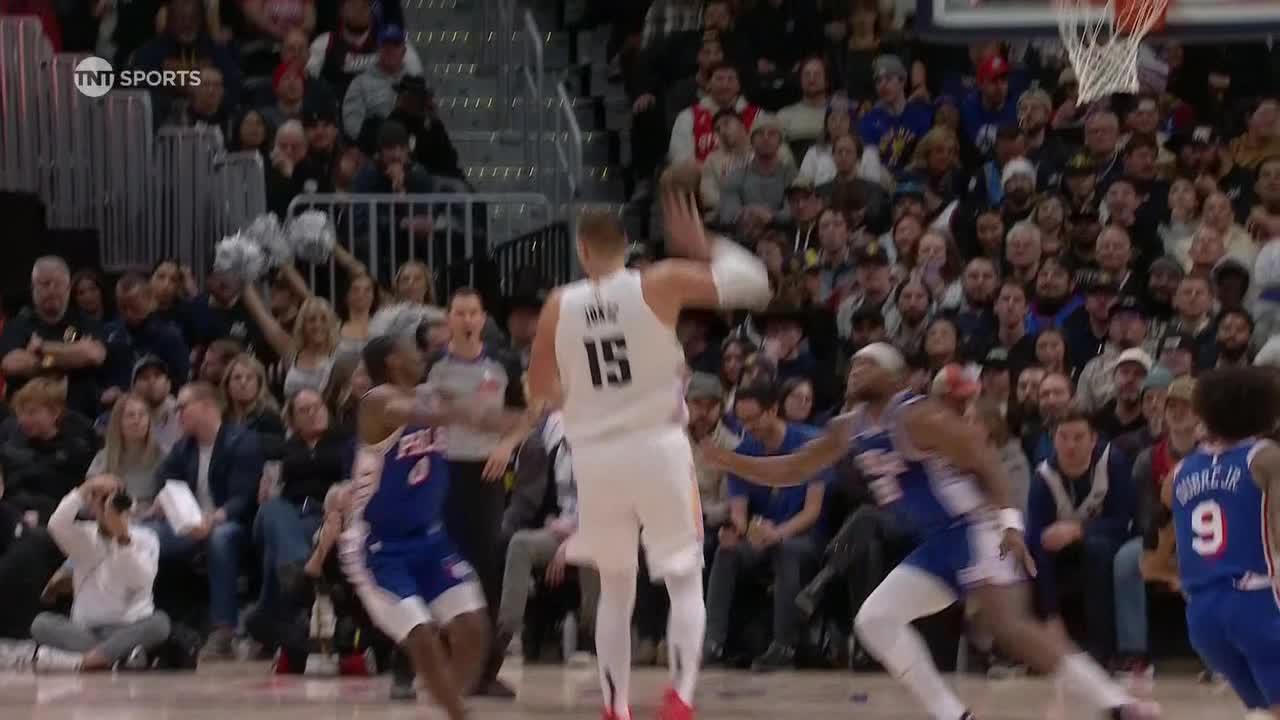 Jokic gets triple-double on no-look lob to Gordon