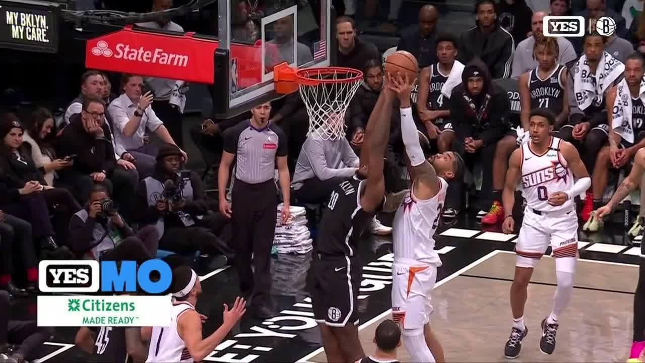 Day'Ron Sharpe accidentally scores in the wrong hoop