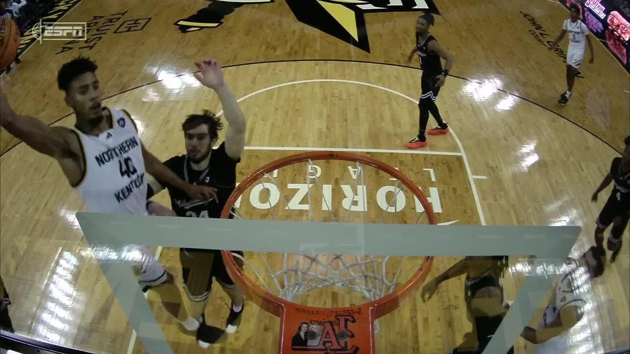 Northern Kentucky's Itejere throws down wild one-handed alley-oop