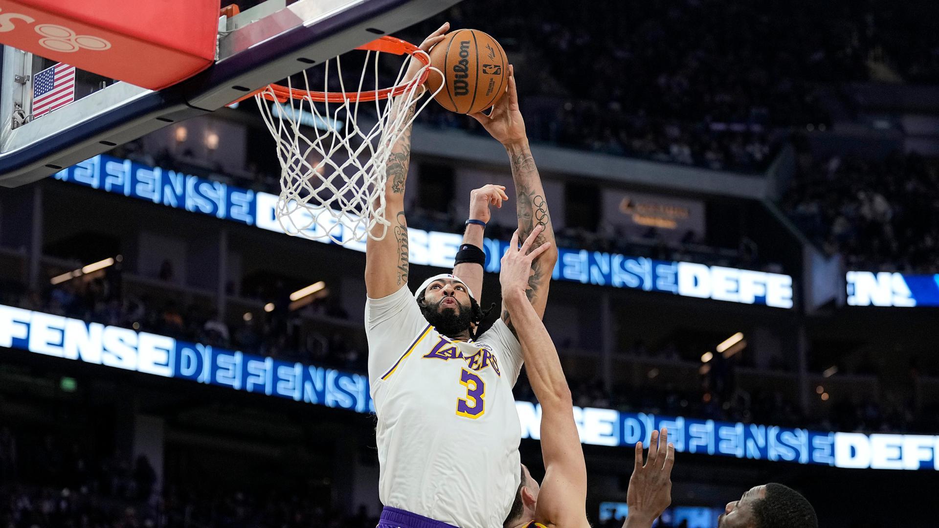 Anthony Davis dominates the Warriors in Lakers' win