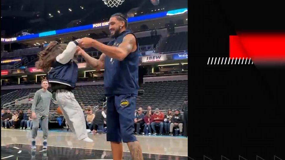 Obi Toppin throws down pregame dunk with assist from his daughter