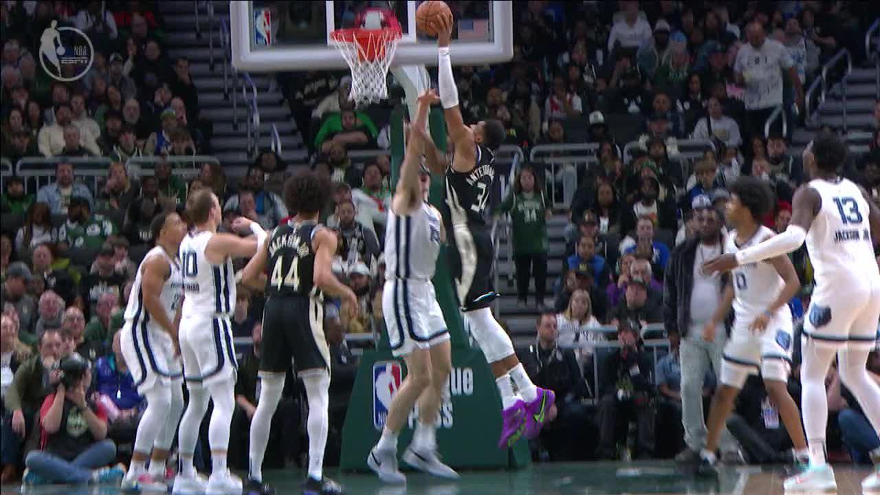 Giannis throws it down all over Zach Edey