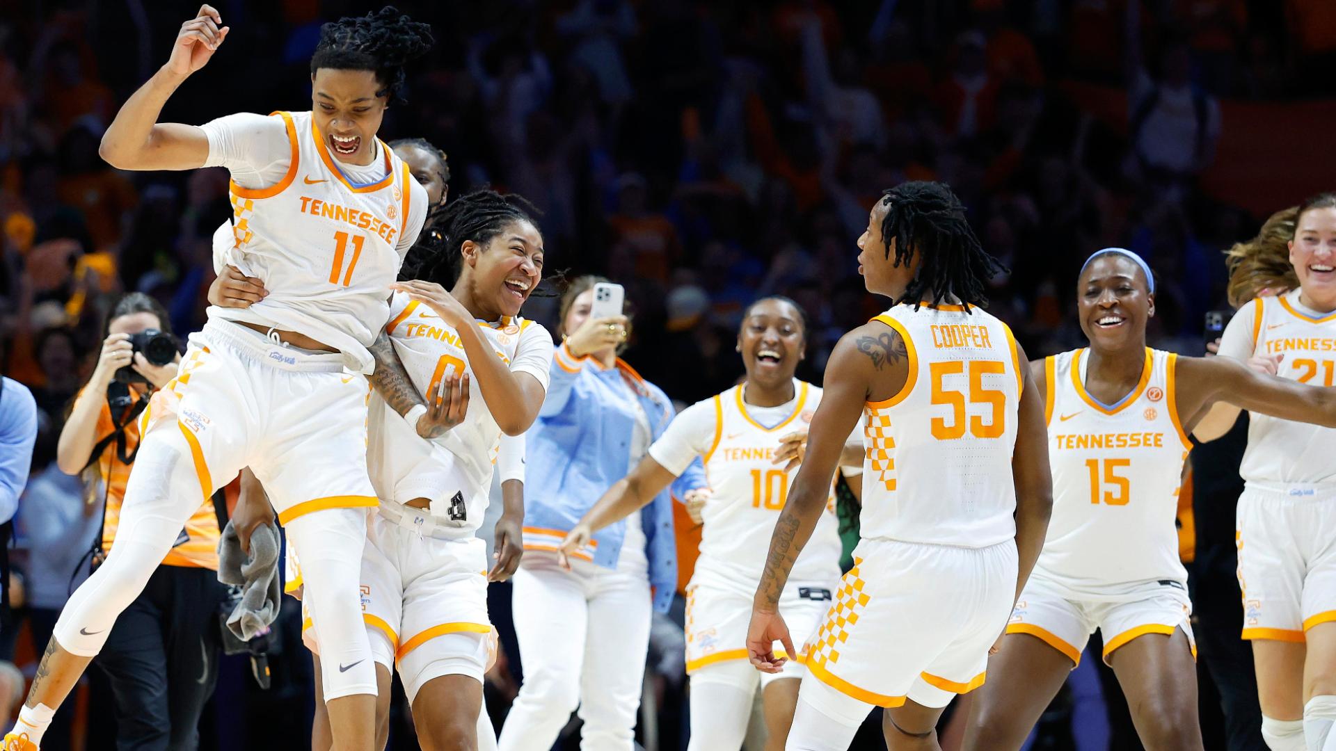 Tennessee takes down No. 5 UConn for the first time since 2007