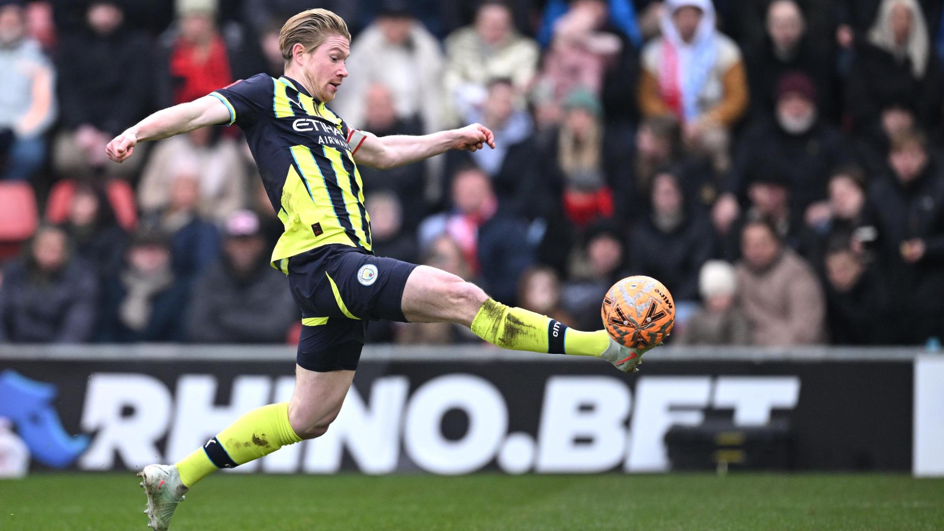 Sub Kevin De Bruyne scores winner as Man City avoid upset