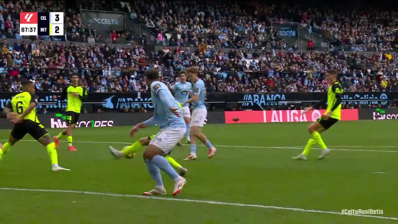 Williot Swedberg slots in the goal for Celta Vigo